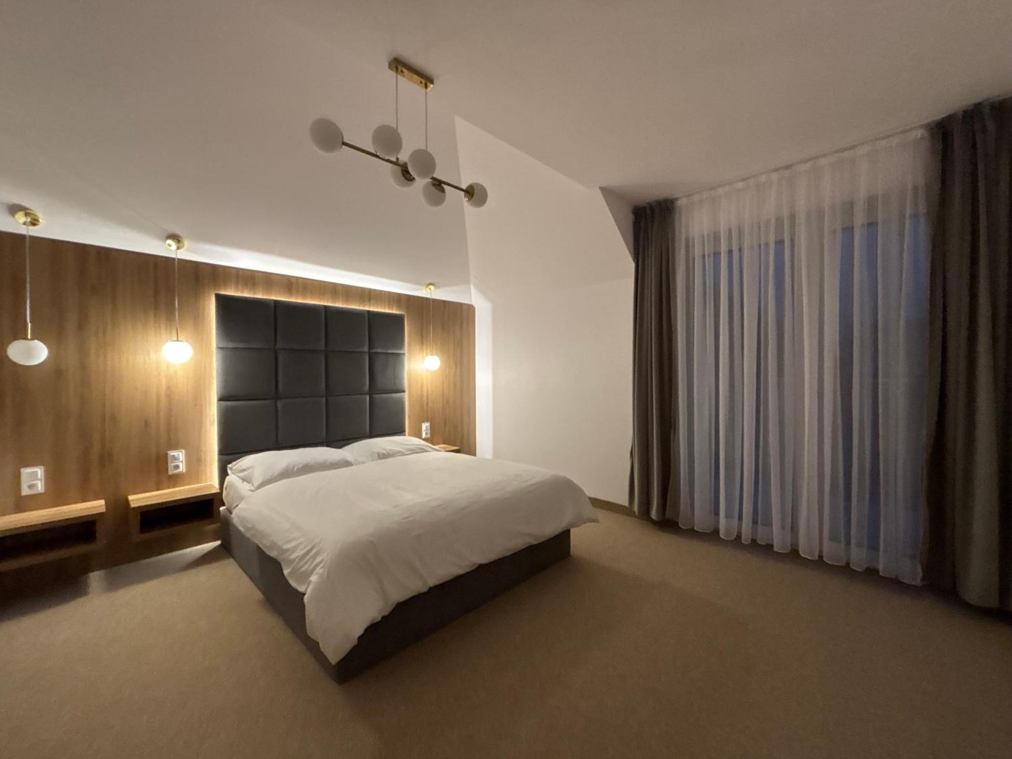 Resort Eden - Domki, Pokoje, Apartamenty Jastrzębia Góra Esterno foto