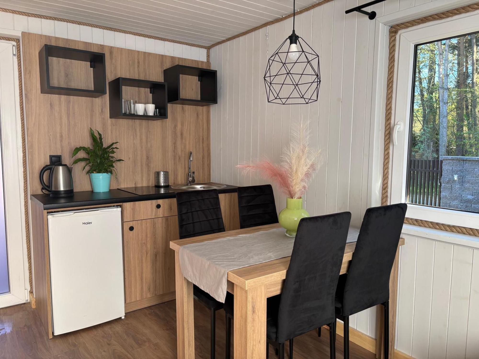 Resort Eden - Domki, Pokoje, Apartamenty Jastrzębia Góra Esterno foto