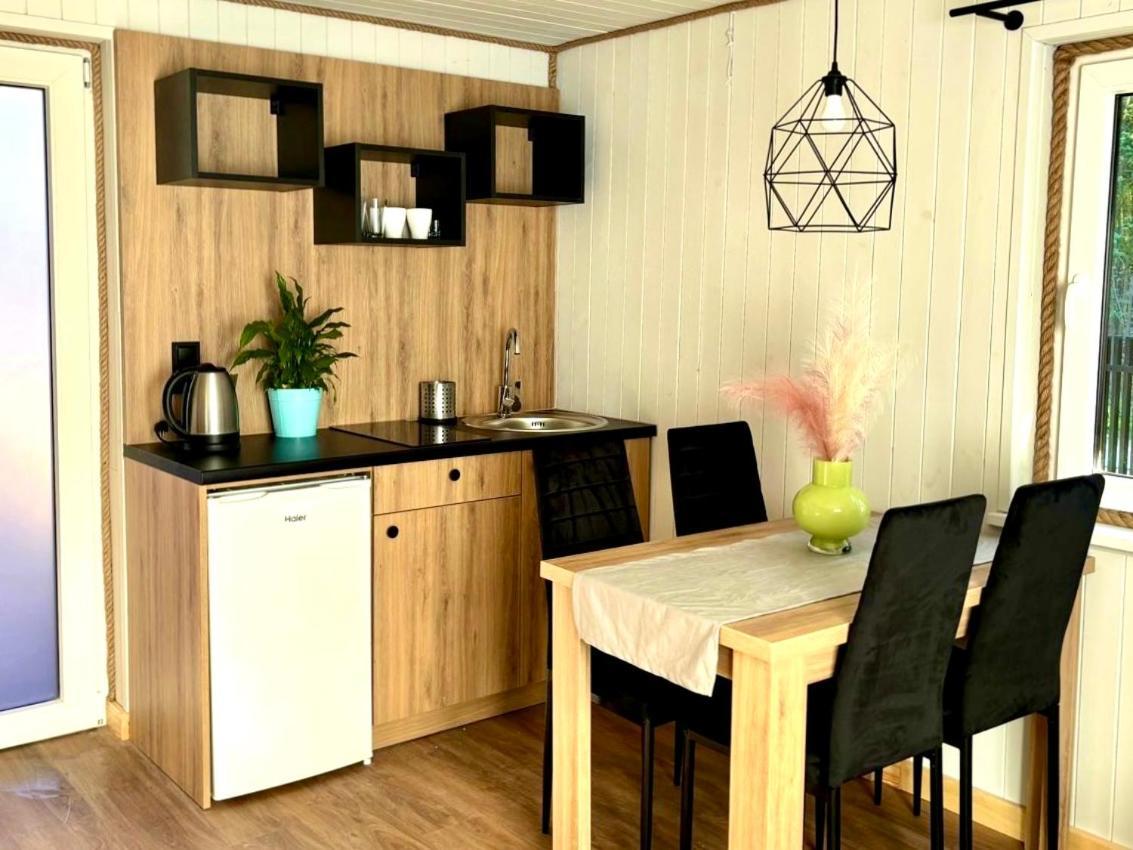 Resort Eden - Domki, Pokoje, Apartamenty Jastrzębia Góra Esterno foto
